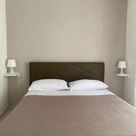 Kry House * Neapol